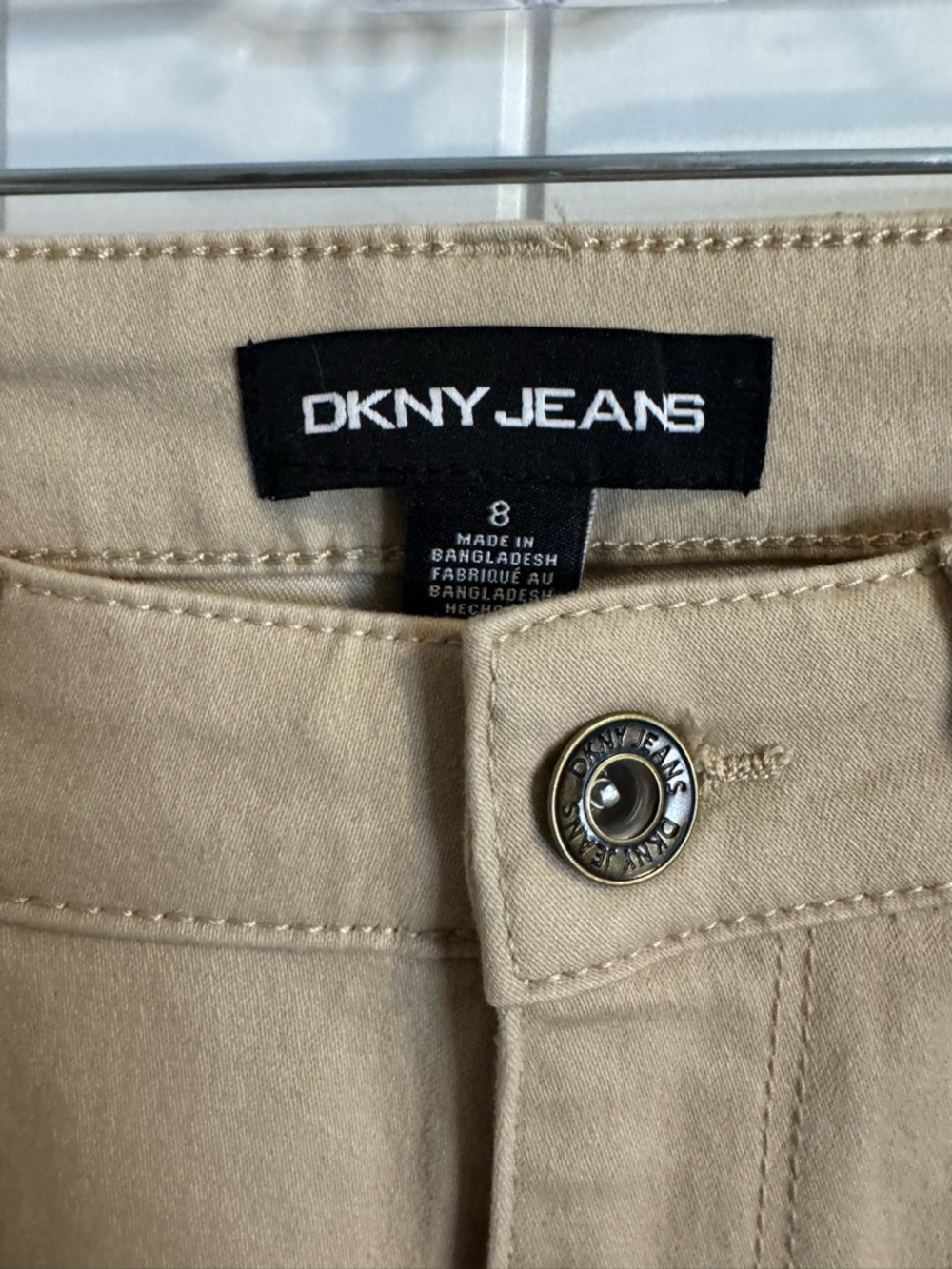 DKNY Jeans Women’s Khaki Rolled Cuff Chino Shorts - Picture 4 of 5